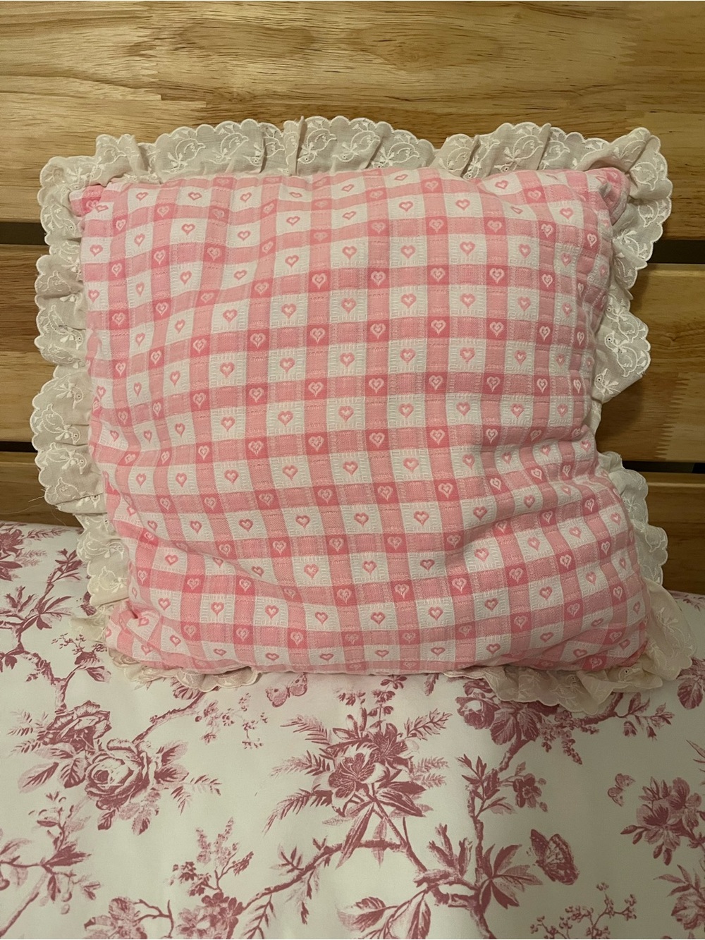Heart throw pillow